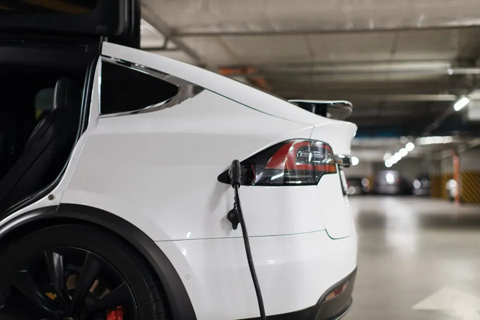 Prodam Tesla x